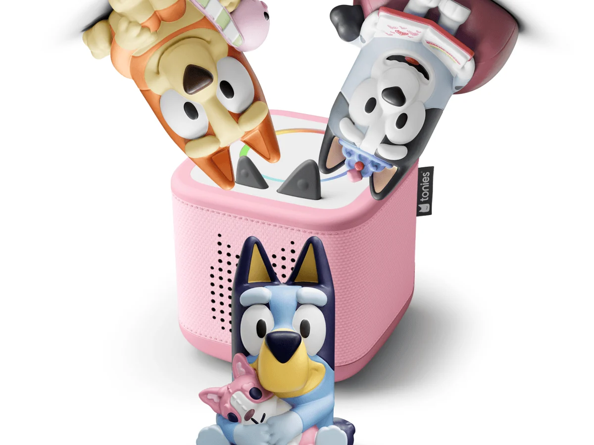 tonies Bluey Toniebox 2 Cloud Pink Starter Set - Image 2